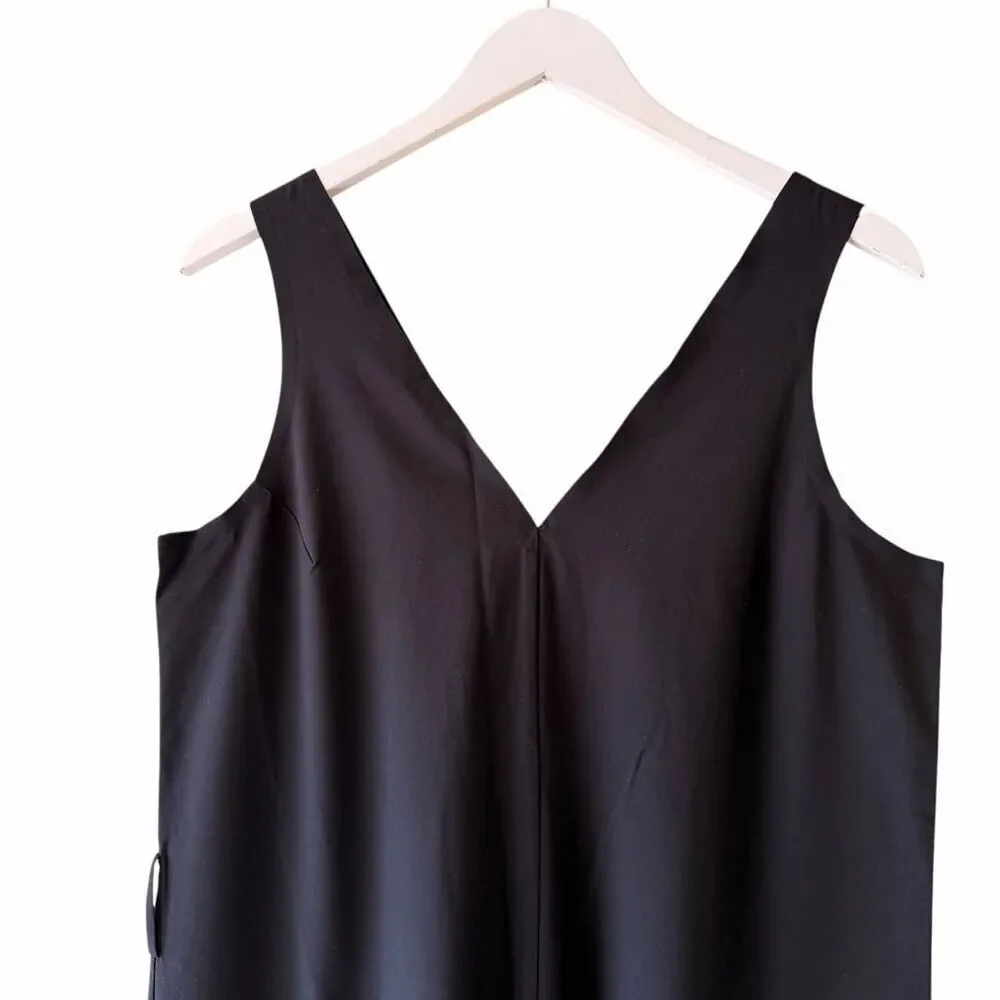 Athleta Jumpsuit Black Wide Leg Y2K  Pockets V Neck Belt Hooks SZ M #2567